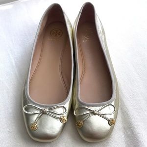 Tory Burch Laila Driver Ballet Flat Gold Sz 8 - Like new